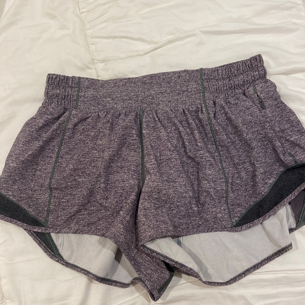 Size 6 barely worn lulu lemon hotty hots